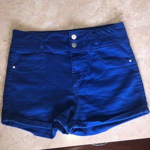 LOVE, FIRE SHORT SHORTS SZ 9